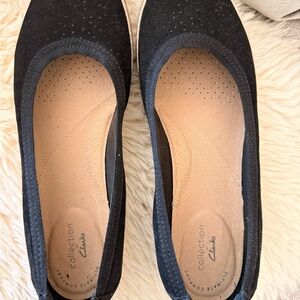 Clarks Black and Tan Women's Flats